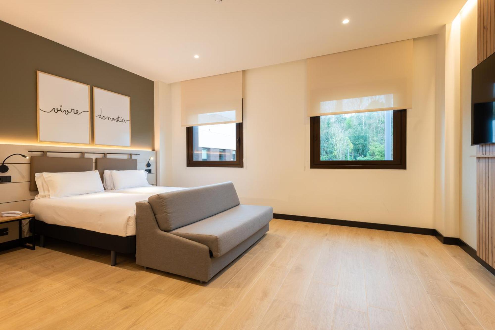 Hotel Bed4U San Sebastián Bagian luar foto